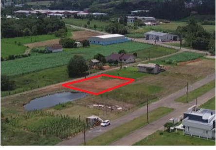Terreno próprio onde será construído o novo templo, no Bairro Várzea